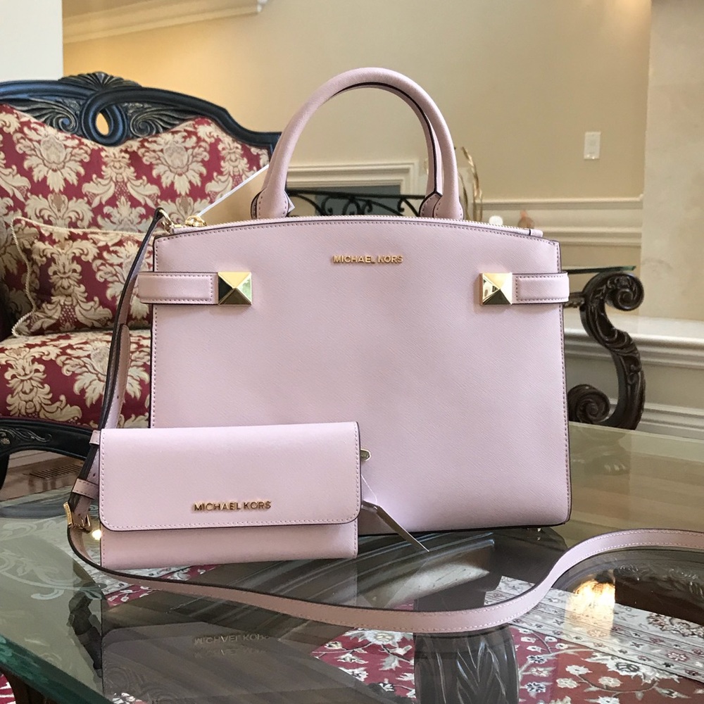 Authentic Michael Kors Karla MD EW handbag&wallet - Picture 1 of 8